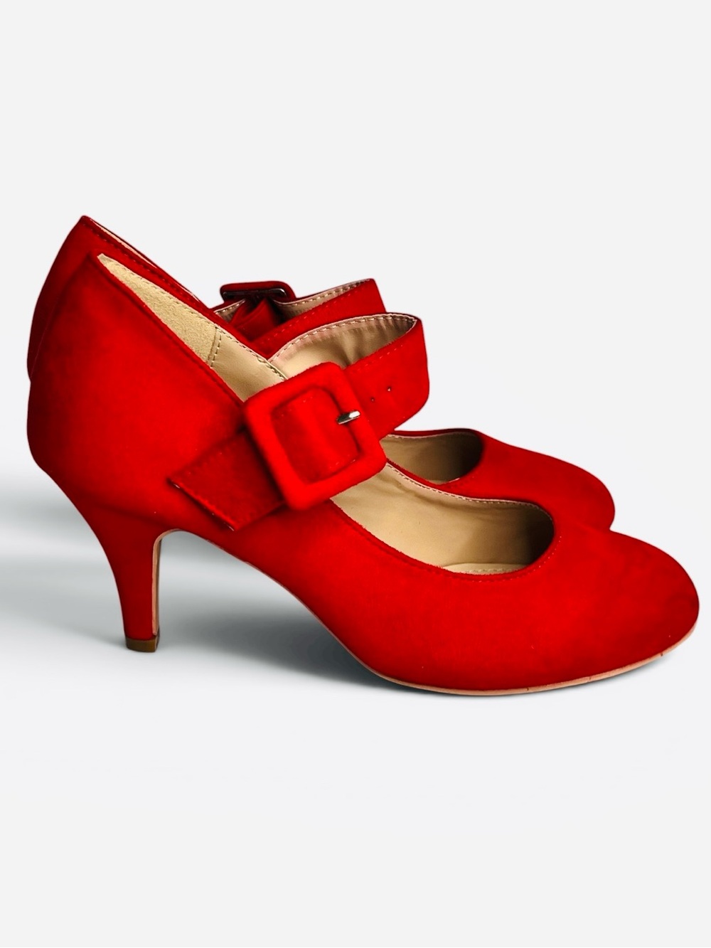 Vittorio D’ Firenze red suede heels size 6